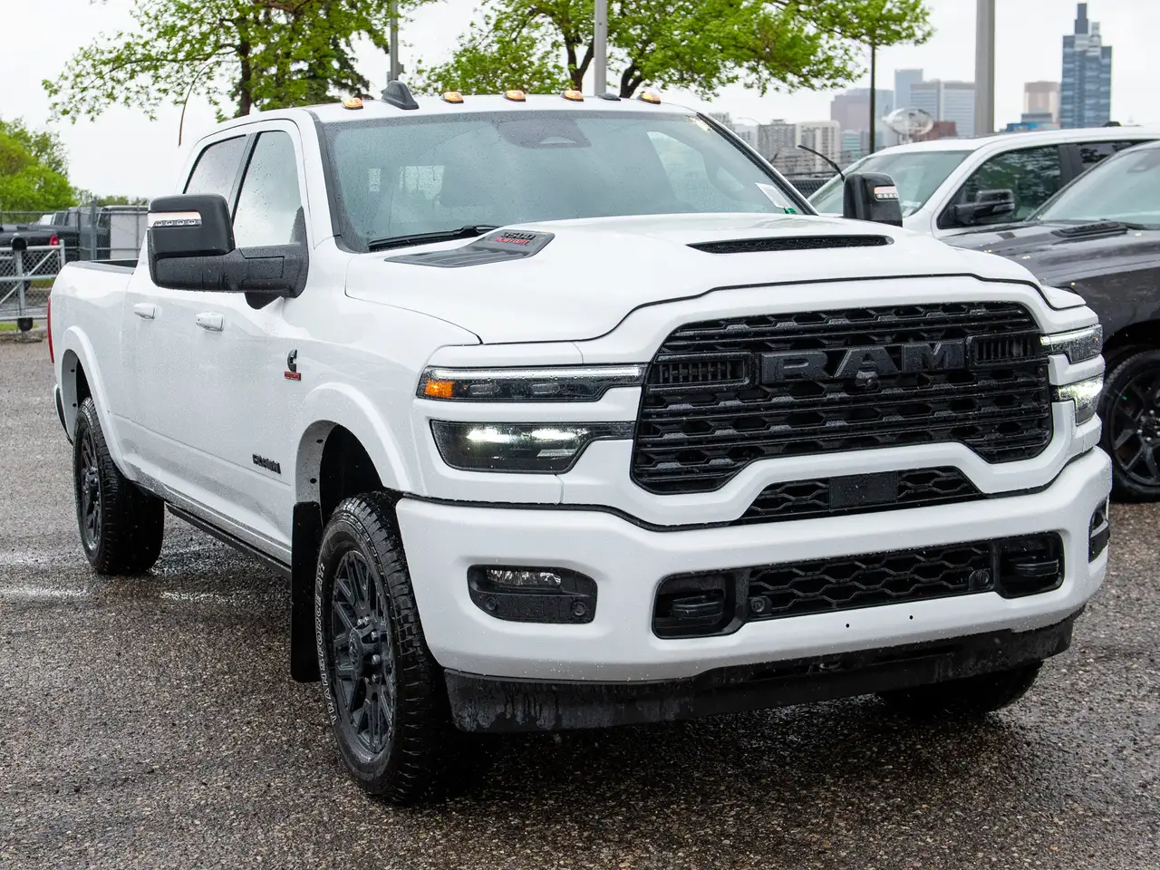 RAM 3500 снимка RAM 3500
