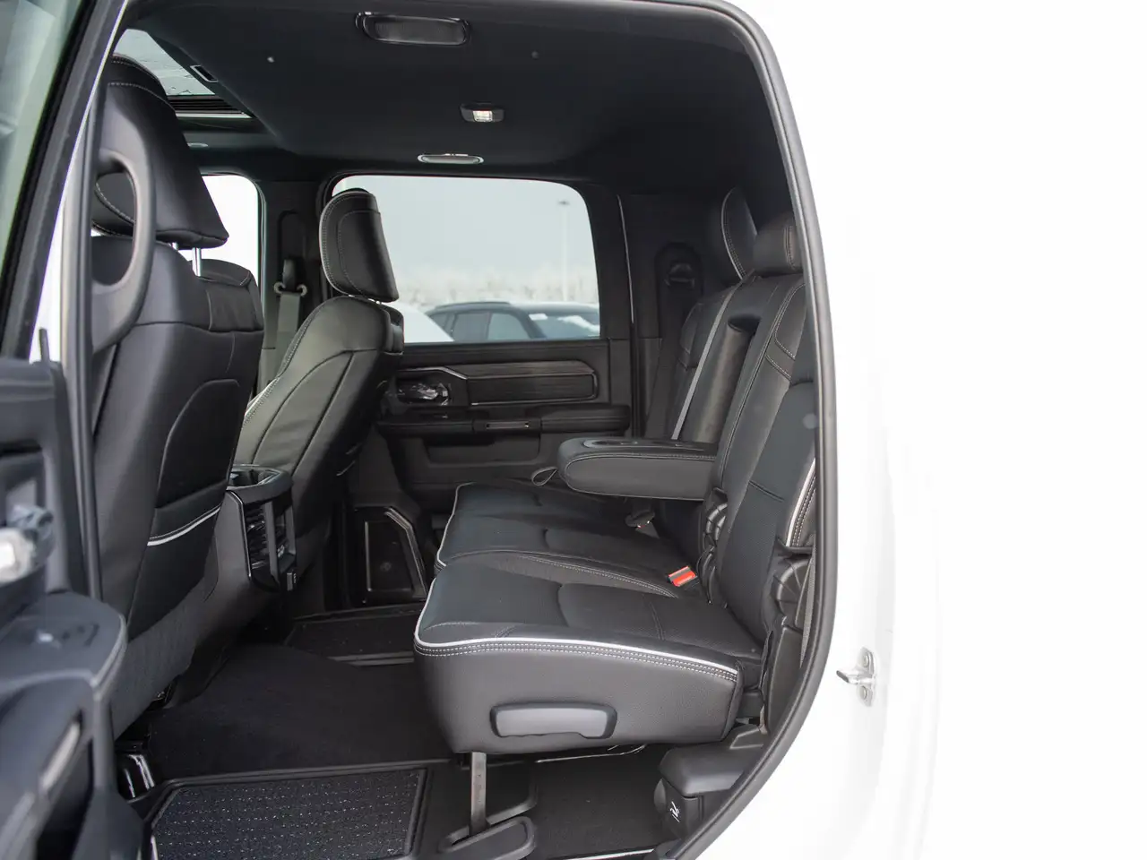RAM 3500 снимка RAM 3500