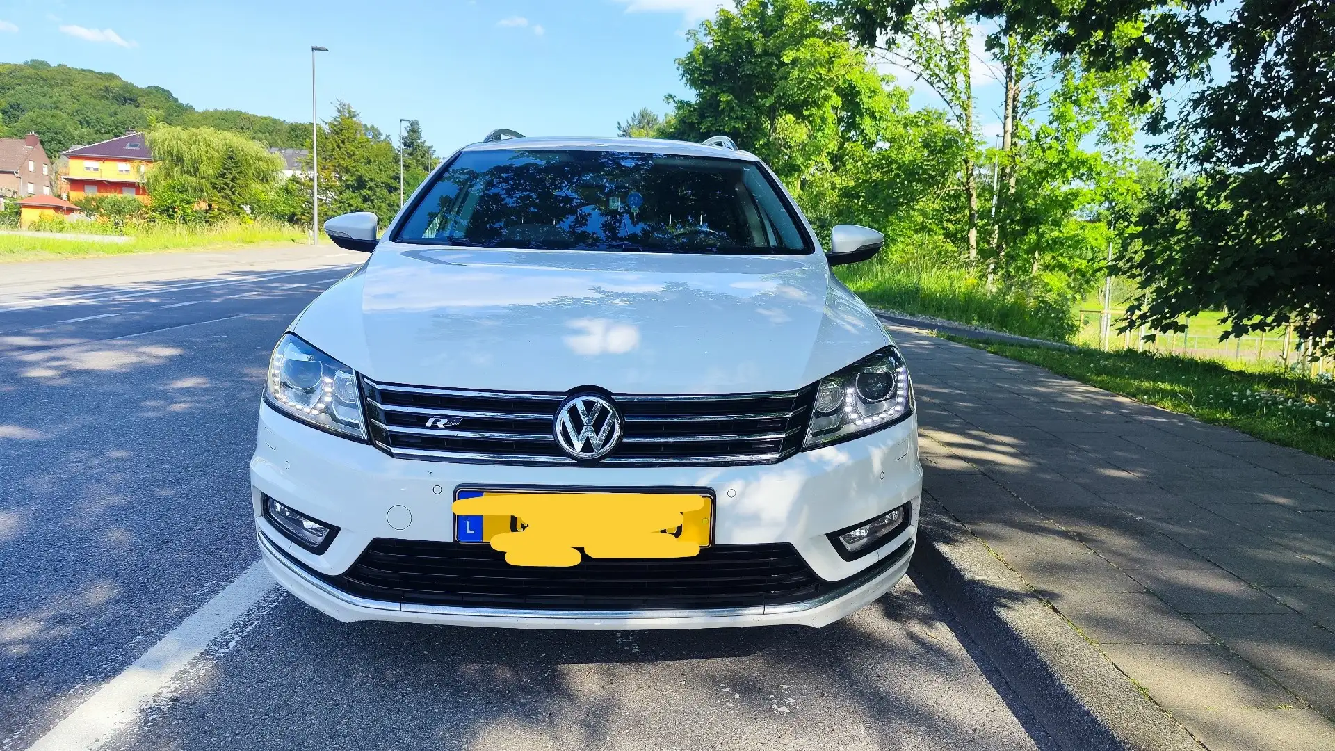 Volkswagen Passat Variant 2.0 TDI BlueMotion Technology R-Line - 1