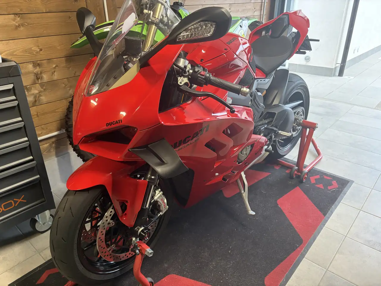 Ducati Panigale V4