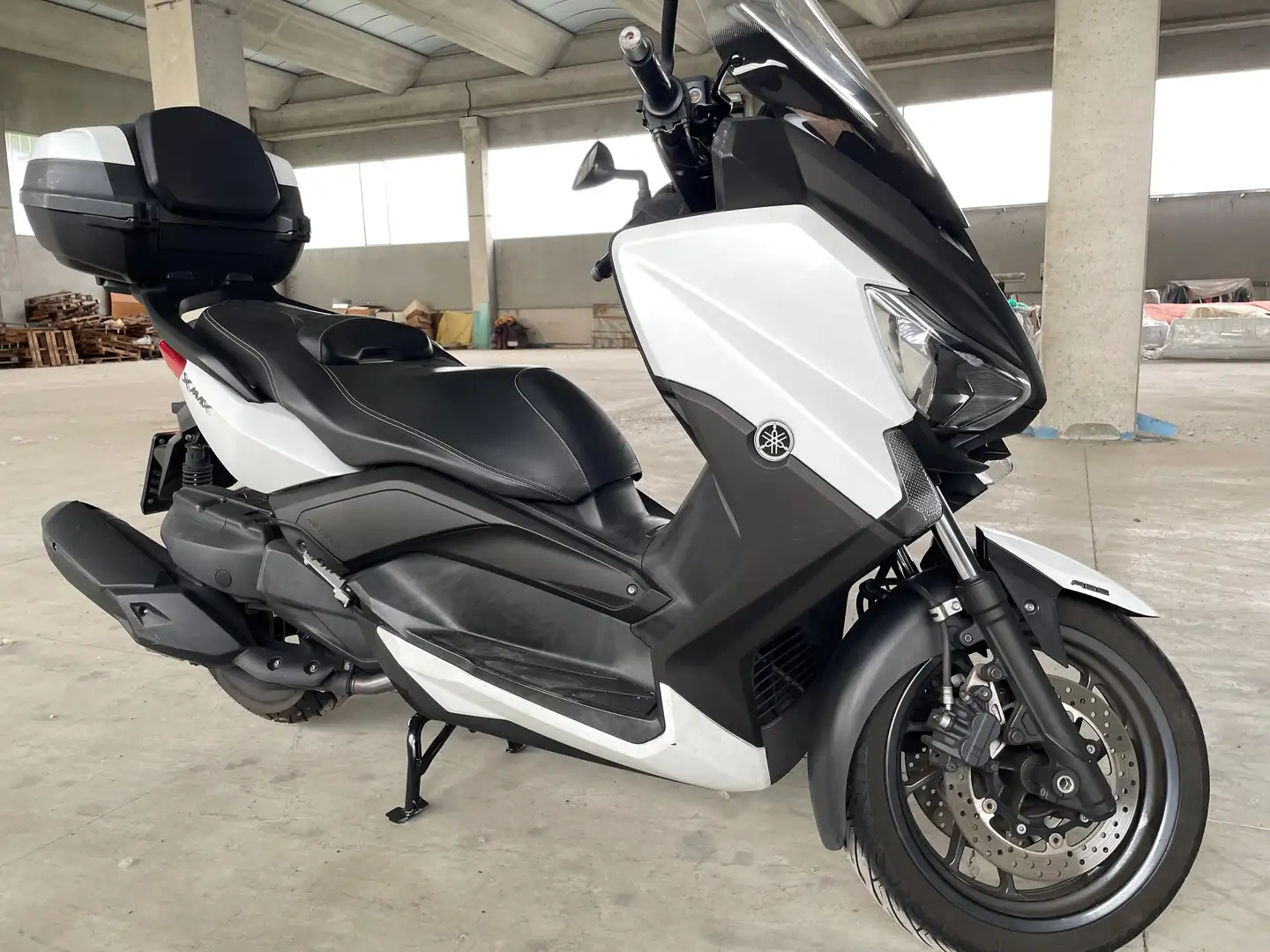 Yamaha X-Max 400 ABS Bianco - 1