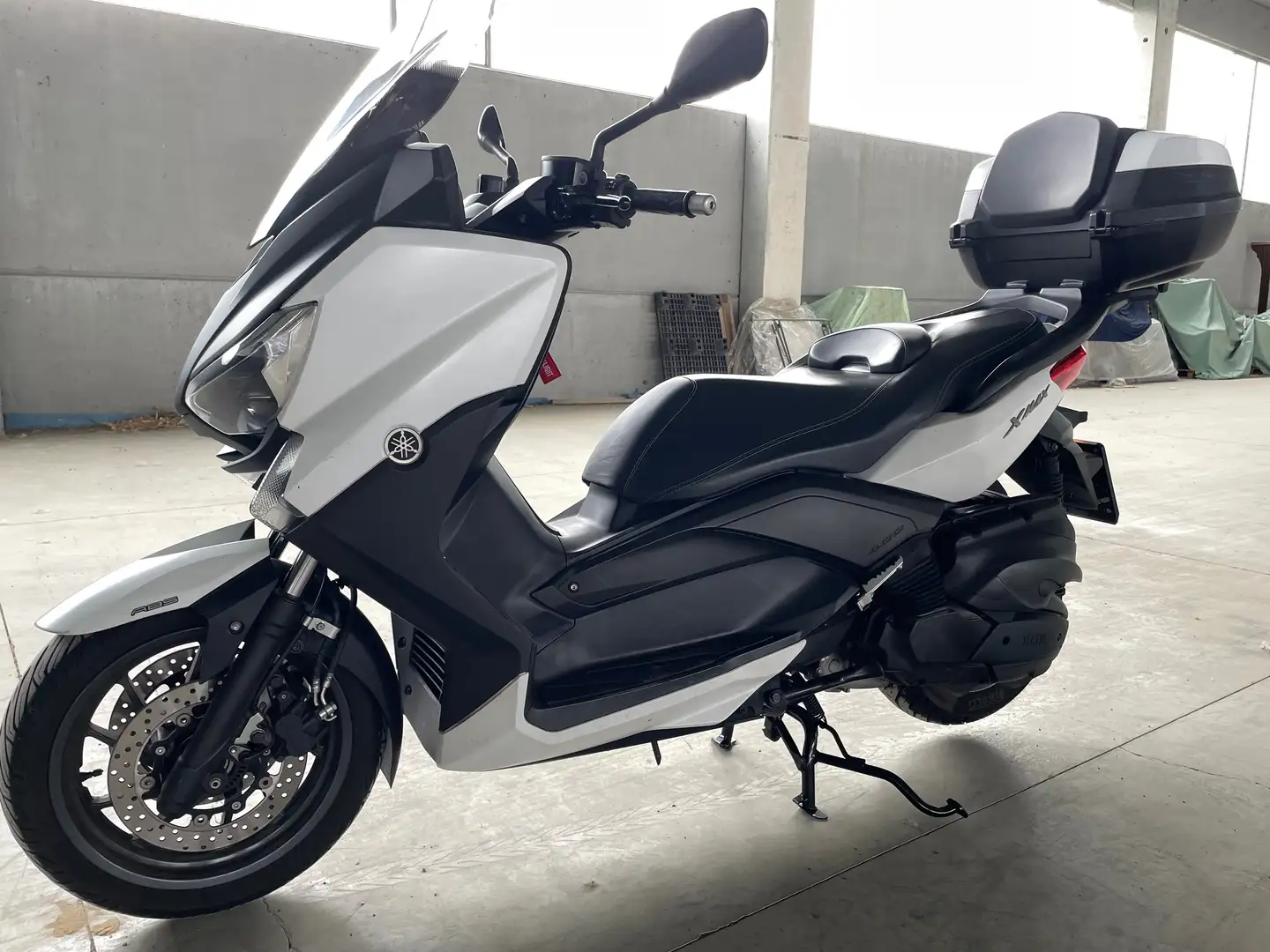 Yamaha X-Max 400 ABS Bianco - 2