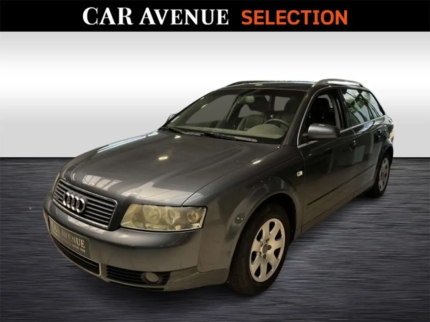 Audi A4 1.9 TDi QUATTRO Grijs - 1