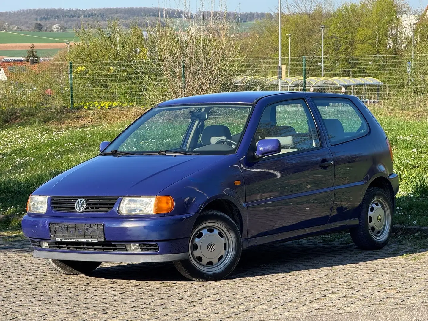 Volkswagen Polo 75 Servo Colour  1 Hand guter Zustand Tüv Nue Bleu - 2