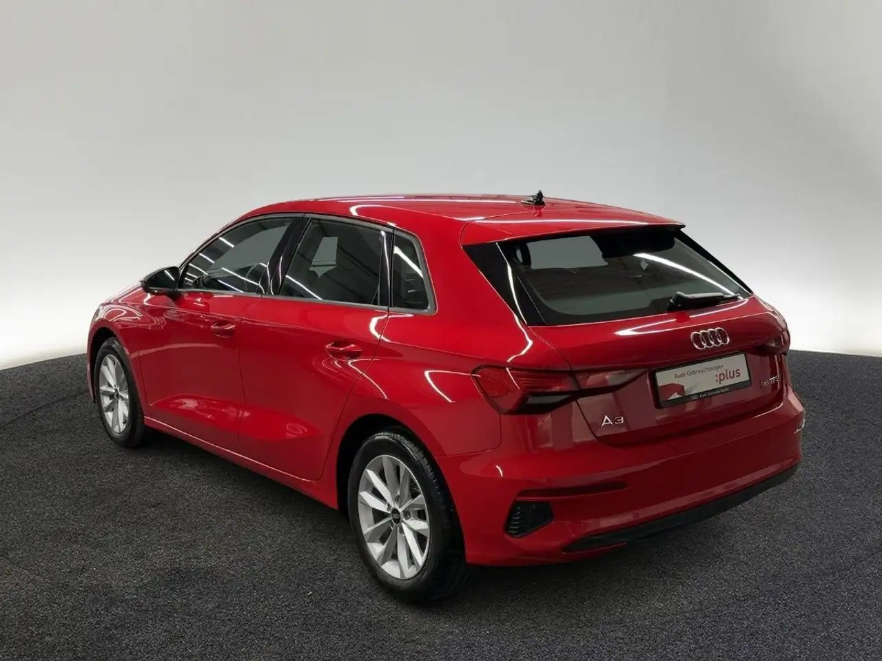 Audi A3 35 TFSI S tr. LED PDC AHK VIRTUAL 6