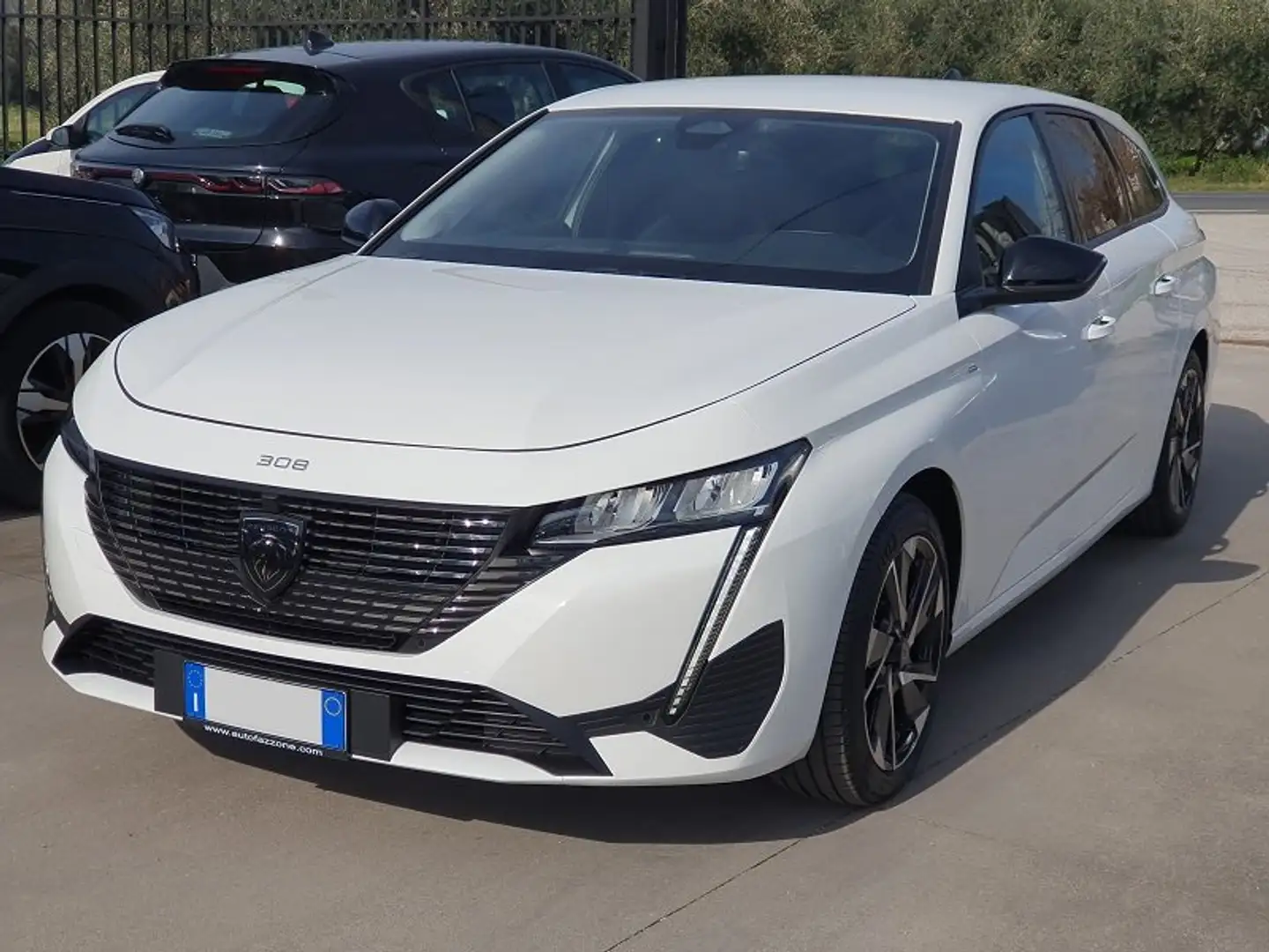 Peugeot 308 NEW SW 1.5 BlueHDi 130CV EAT8 S&S NAV 10" PARK CAM Blanco - 2