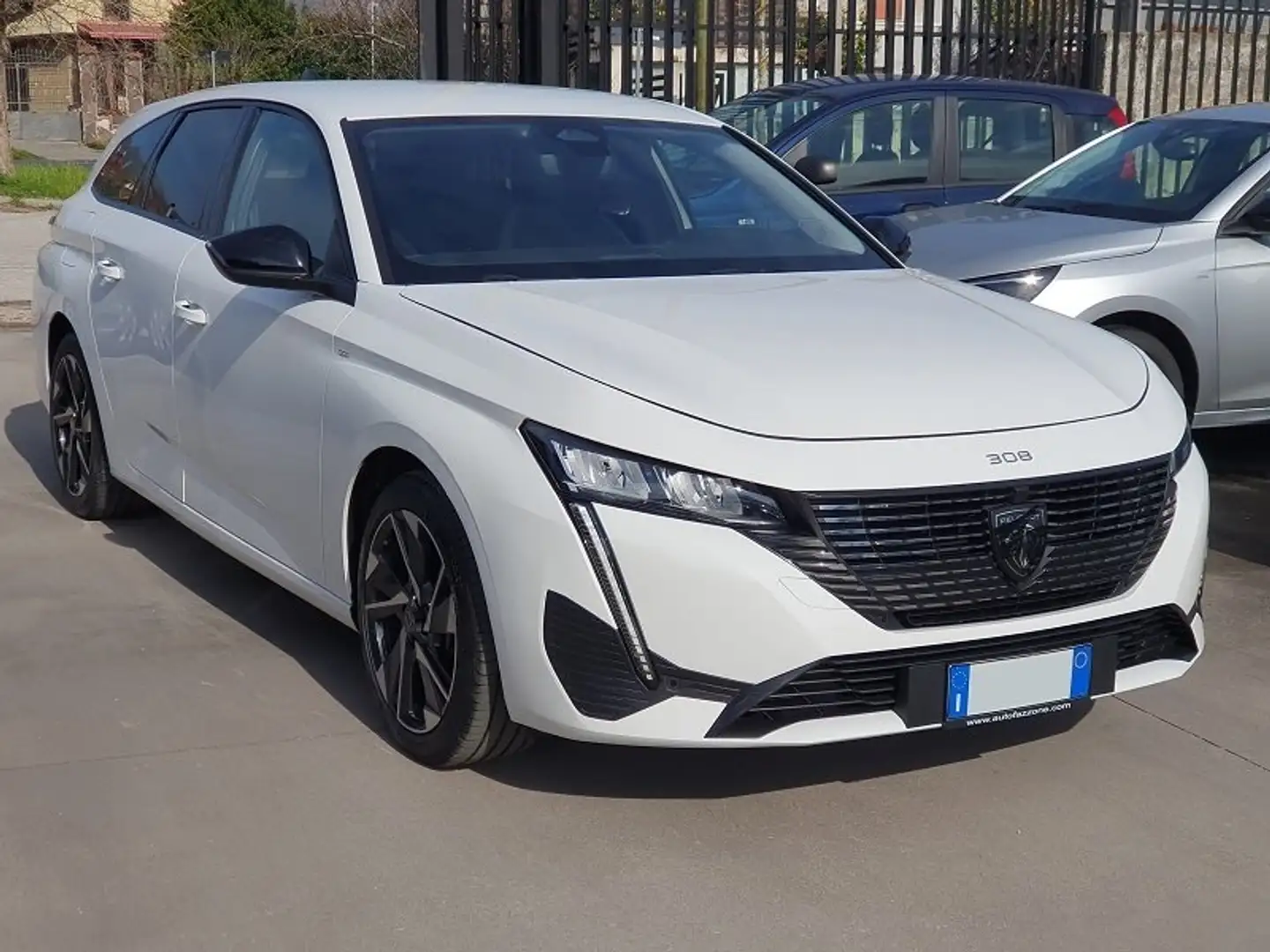 Peugeot 308 NEW SW 1.5 BlueHDi 130CV EAT8 S&S NAV 10" PARK CAM Blanco - 1