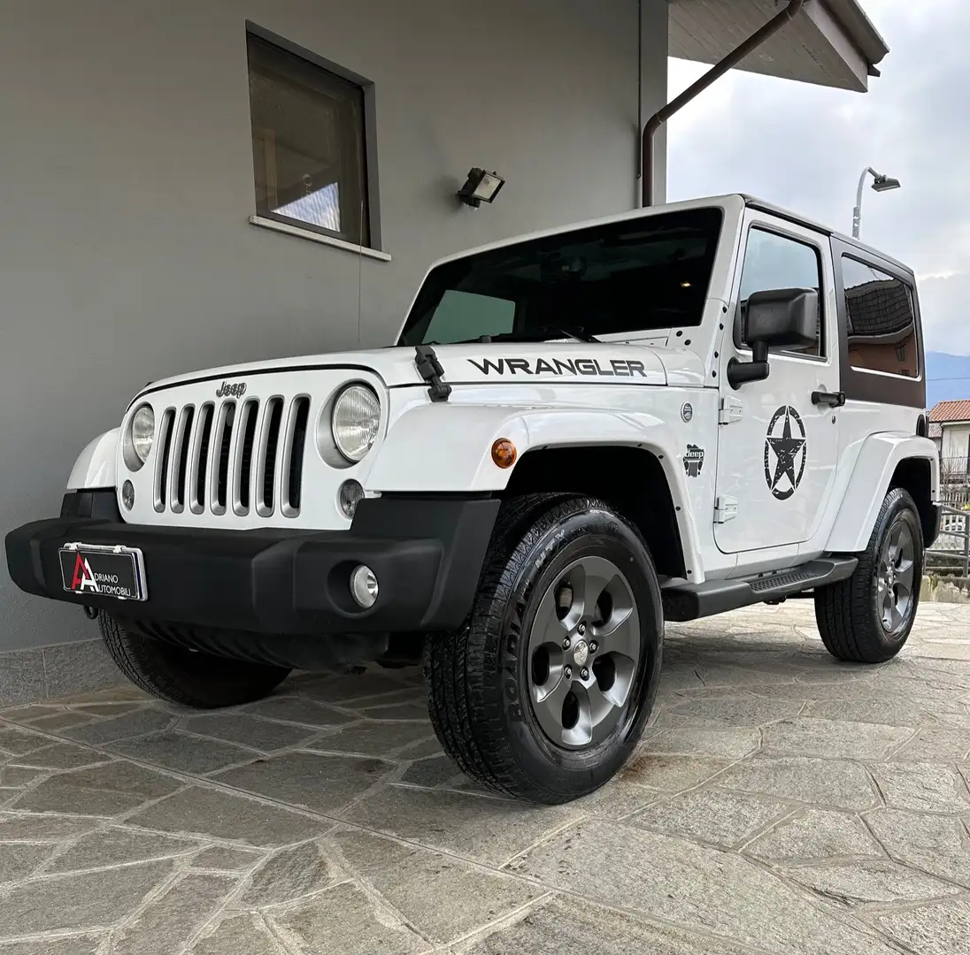 Jeep Wrangler Wrangler 2.8 crd Sahara auto E6 Blanc - 1