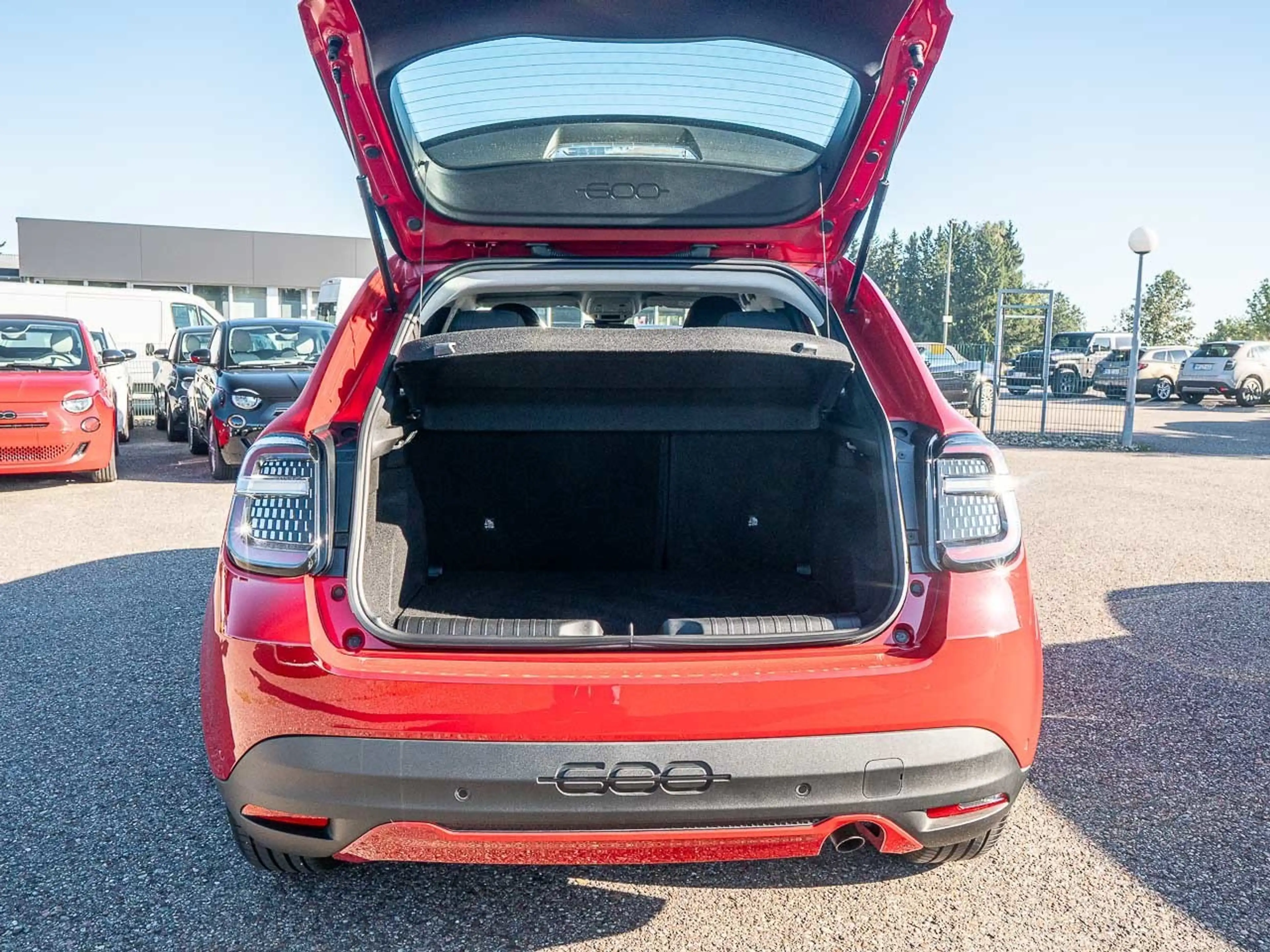 Fiat 600 Hybrid Special Edition 1.2 T3 74 k — photo 9