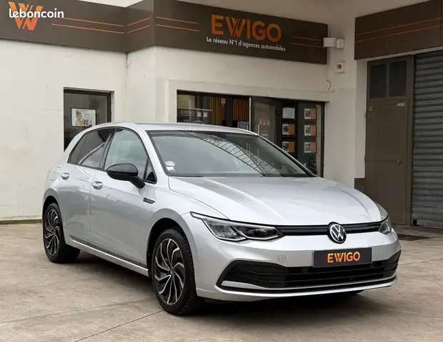 Volkswagen Golf main image