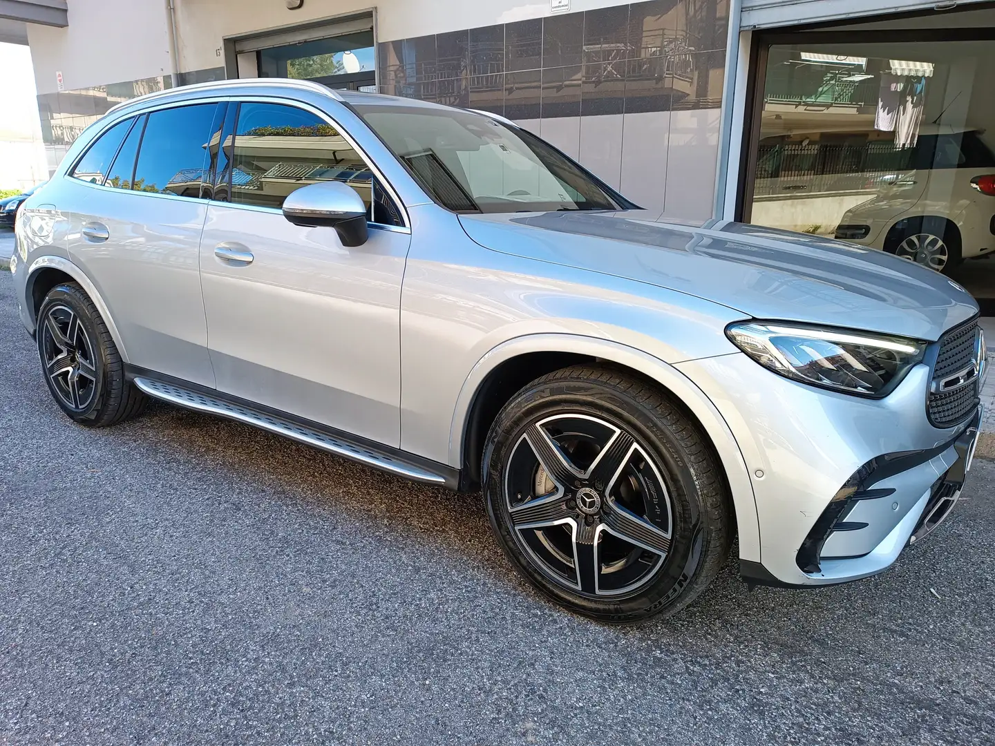 Mercedes-Benz GLC 220 AMG 4matic auto Argento - 2