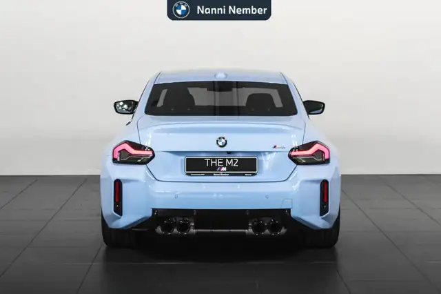 BMW M2 view 4