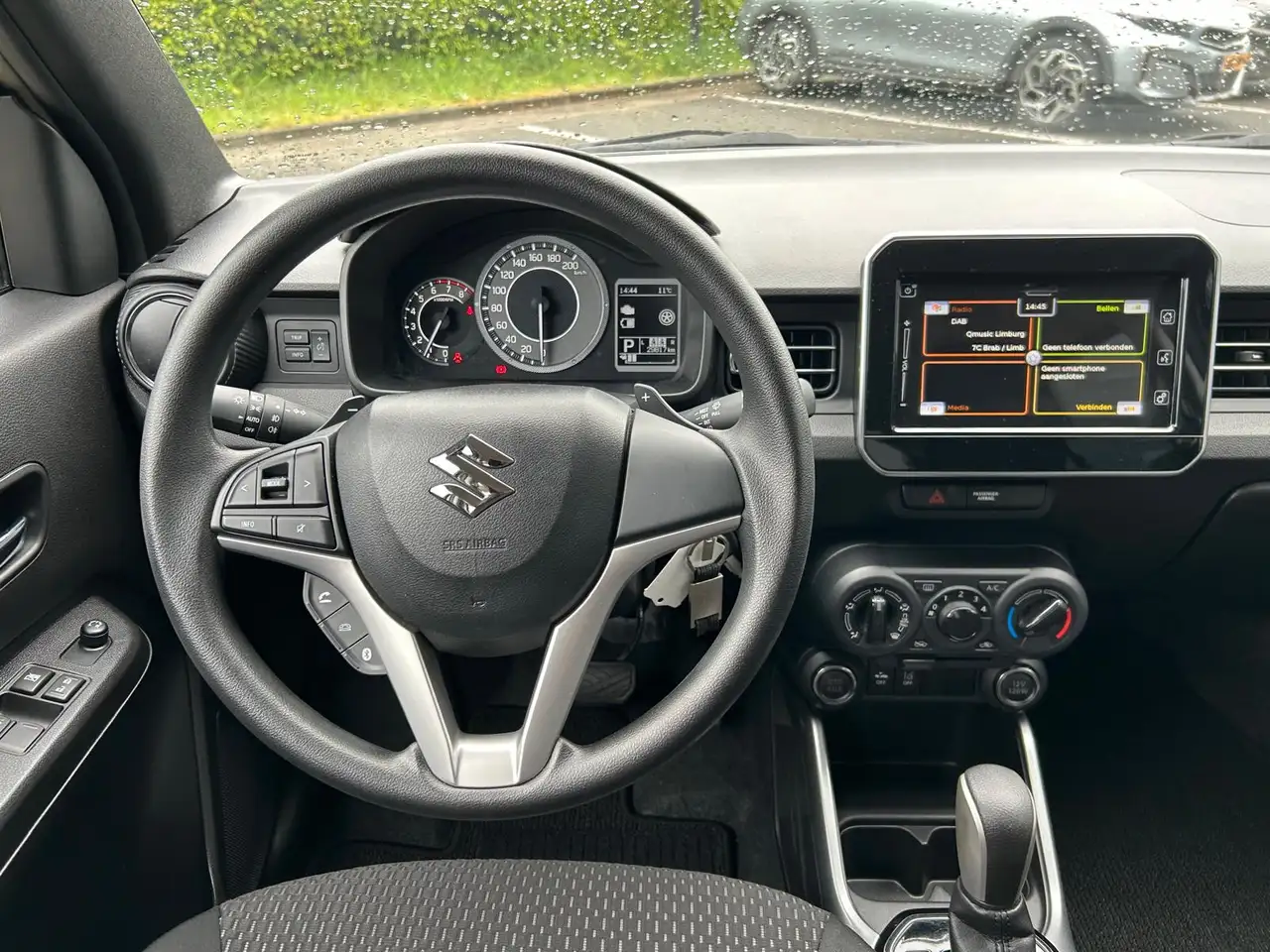 Suzuki Ignis 2024 — фото 11