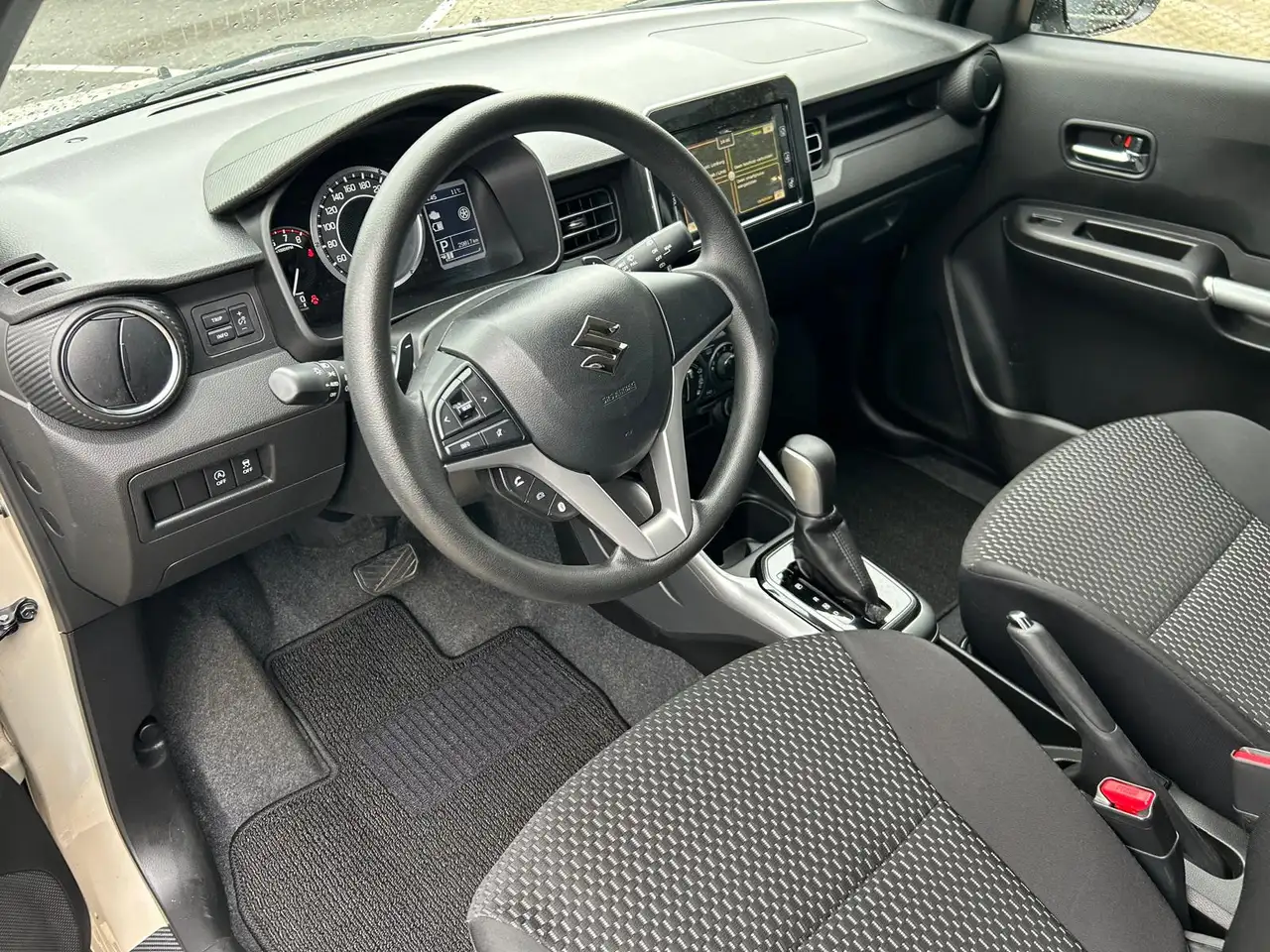 Suzuki Ignis 2024