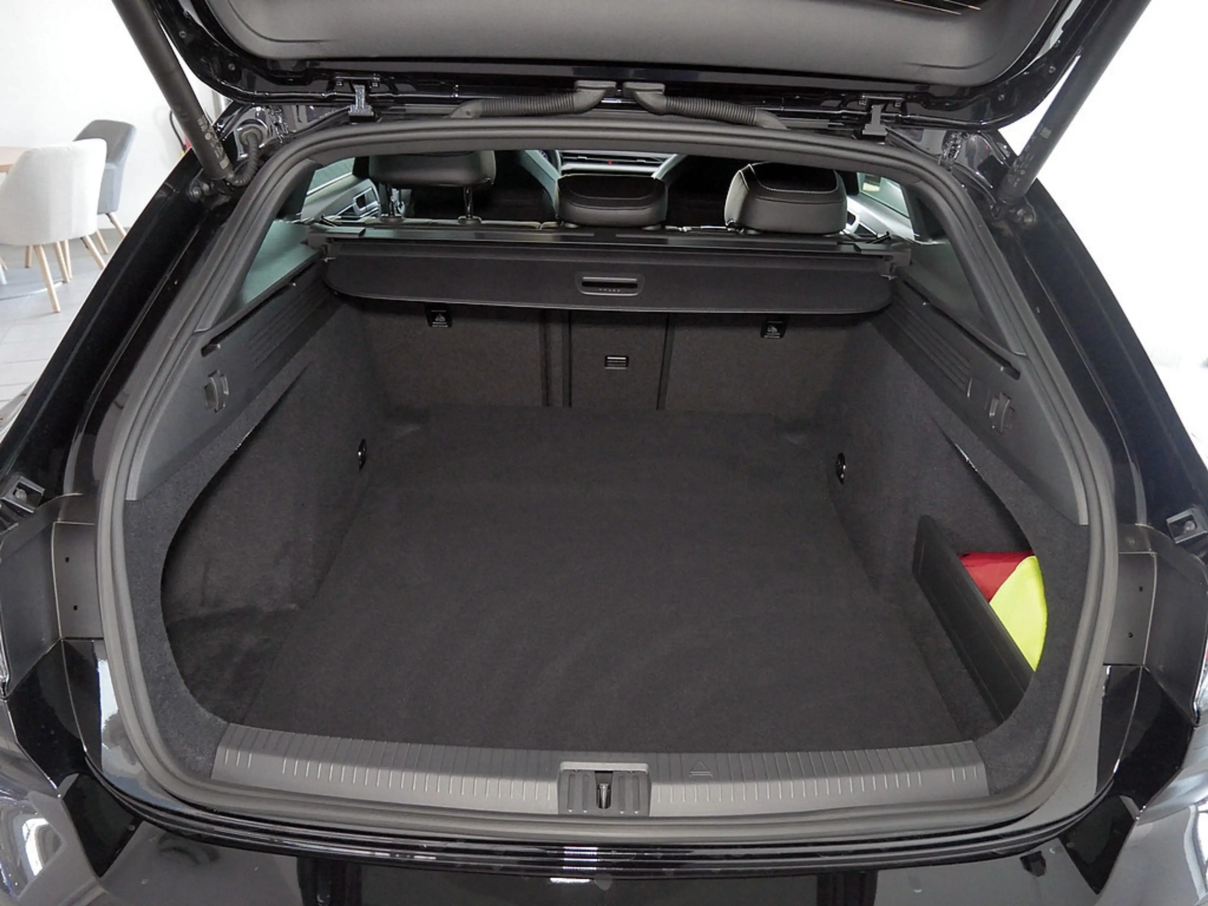 Volkswagen Arteon Shooting Brake R-Line 2.0 TSI 4MOTION DSG PANO LE — photo 13