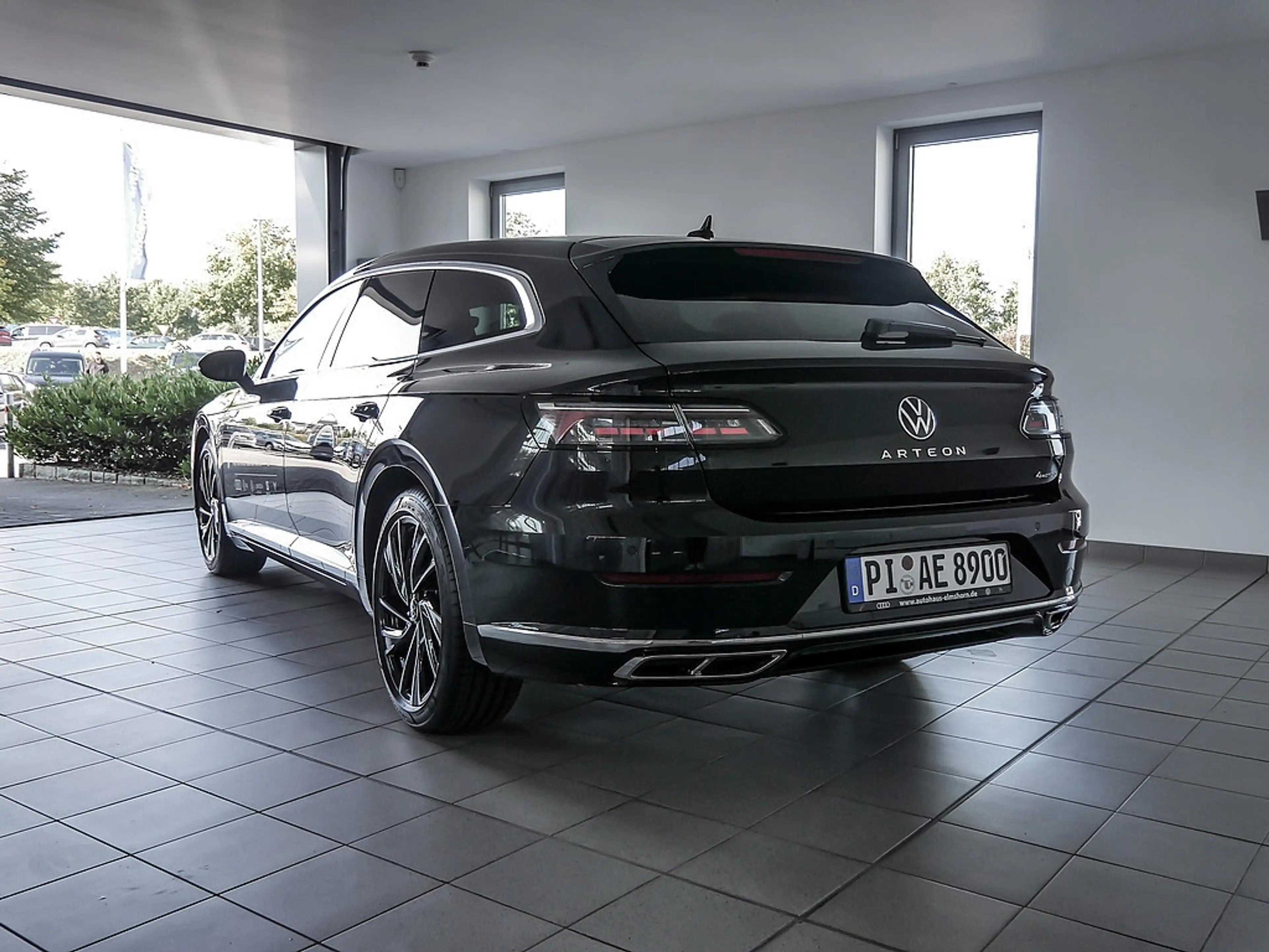 Volkswagen Arteon Shooting Brake R-Line 2.0 TSI 4MOTION DSG PANO LE — photo 4