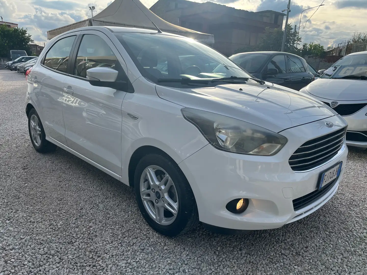 Ford Ka/Ka+ 1200 BENZINA 5 PORTE KM CERTIFICATI 1 PROPRIETARIO Bianco - 1