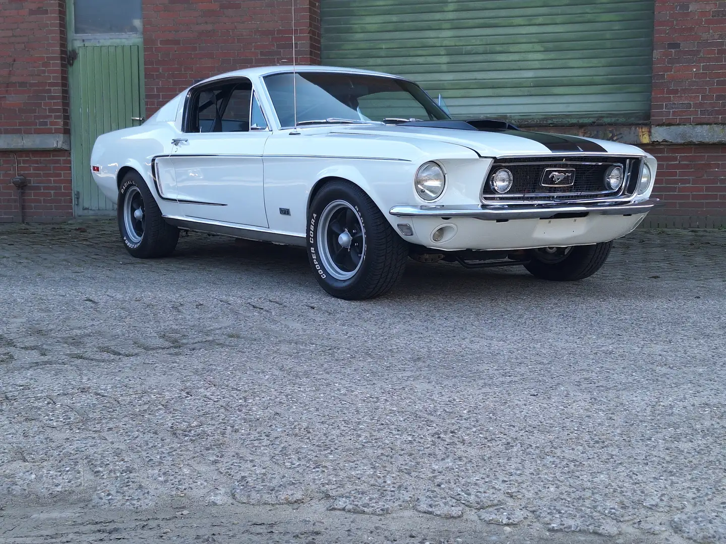 Ford Mustang Fastback 390 GT Weiß - 1