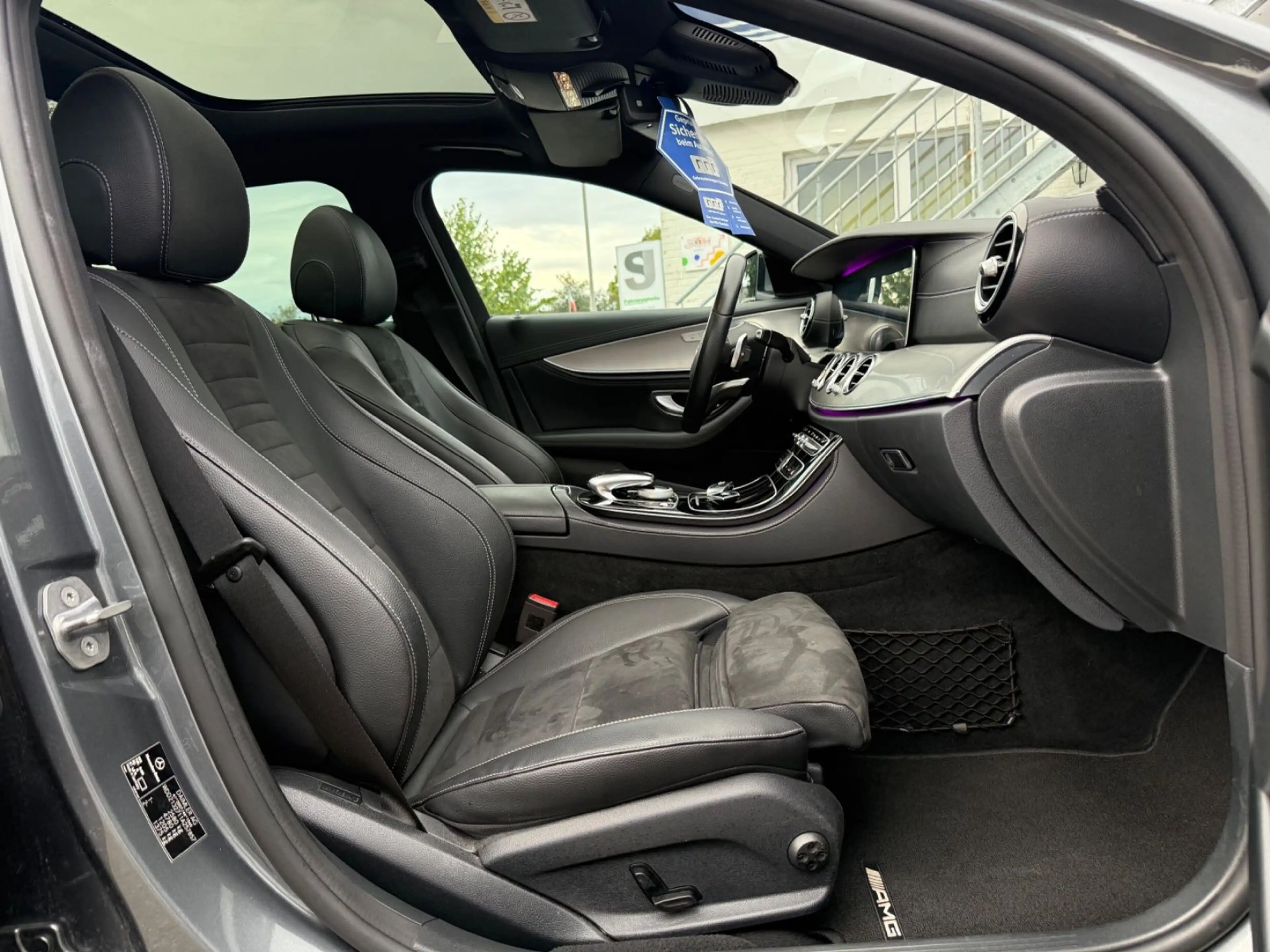 Mercedes-Benz E 400 T-Modell 4Matic AMG-Line (Burmester-360°) — photo 15