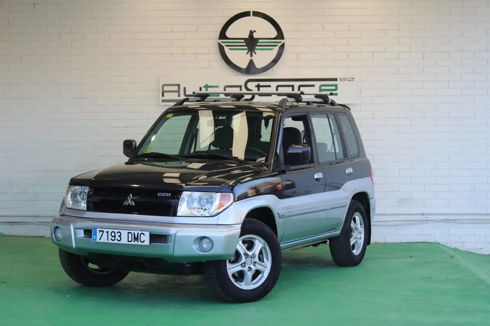 Mitsubishi Montero iO 2.0 GDI Negro - 1