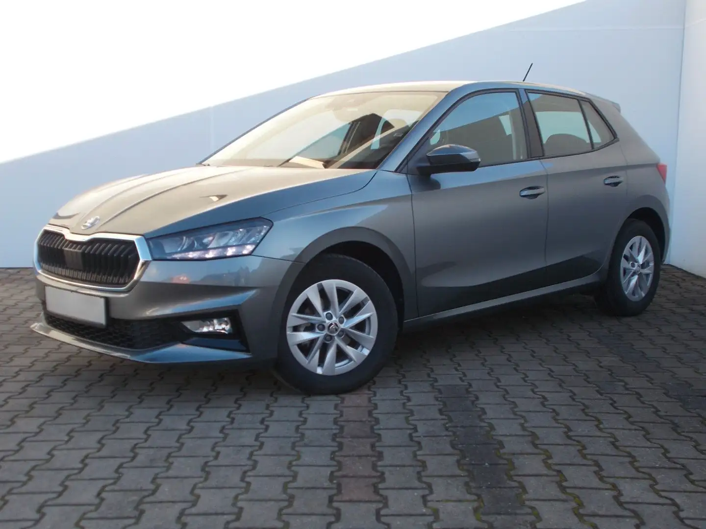 Skoda Fabia Selection * LED * DAB * Lane Assist * uvm Grau - 2