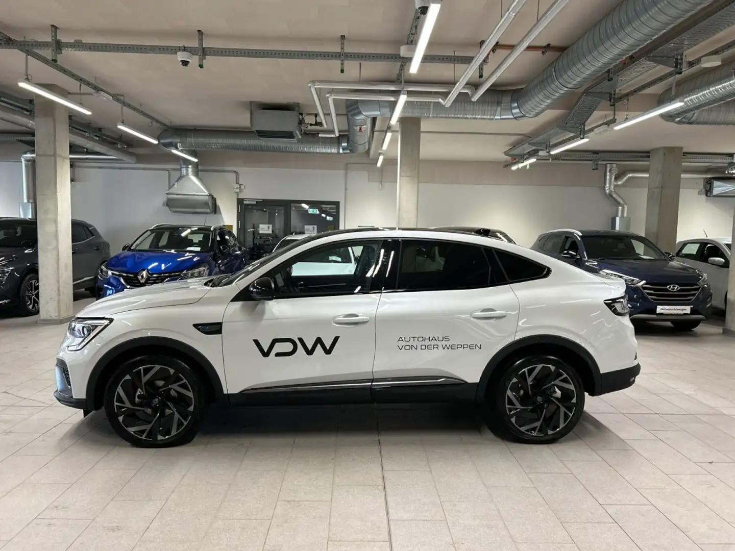 Renault Arkana Esprit Alpine Mild Hybrid 160 EDC Klima Navi Weiß - 2