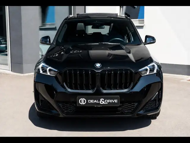BMW X1 view 5