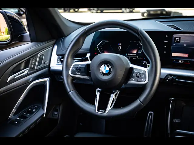 BMW X1 view 11