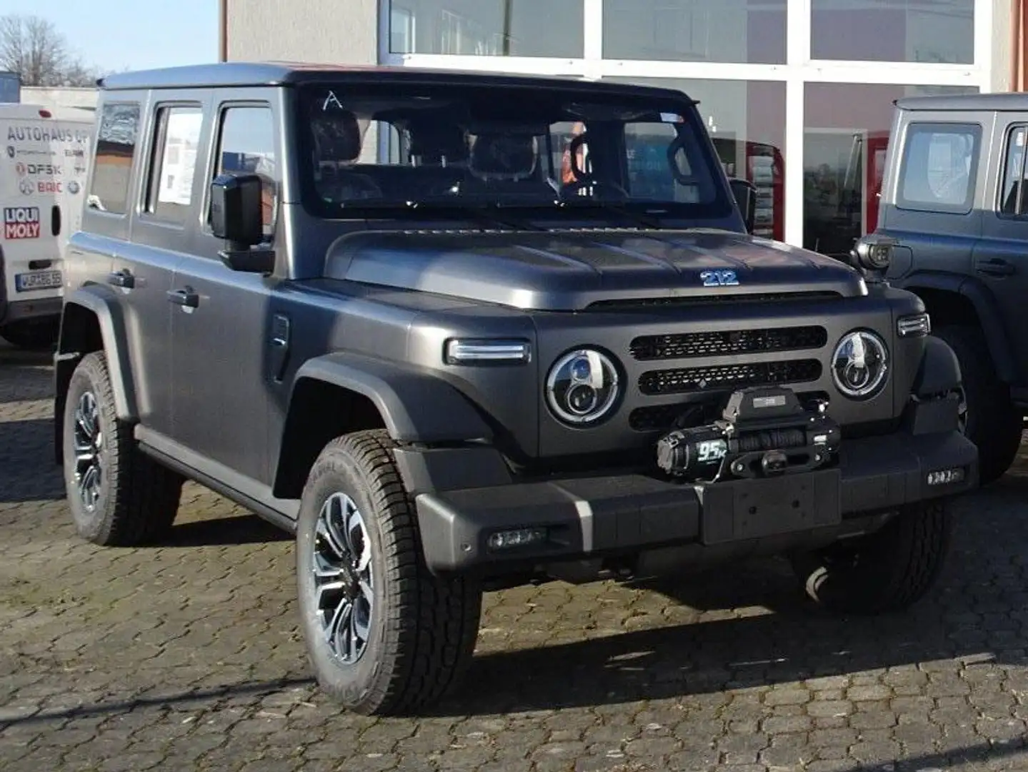 BAW 212 4WD/2.0 Diesel/8AT/360°/2,5t AHL . verfügbar Grau - 1