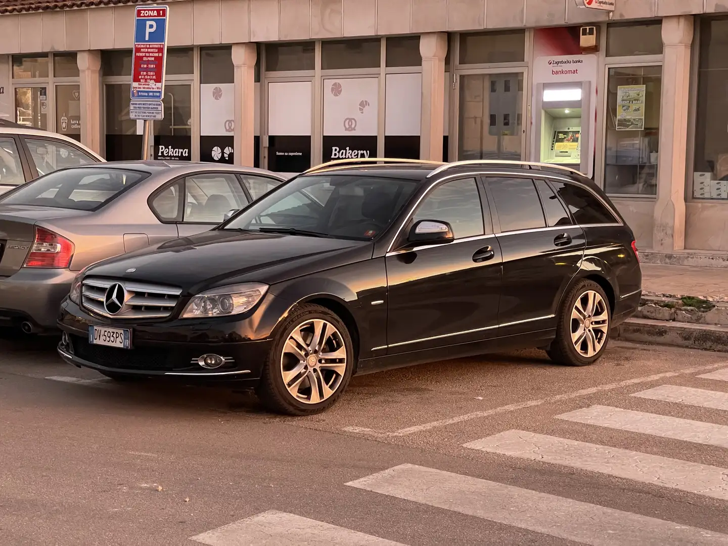 Mercedes-Benz C 320 T CDI DPF 4Matic 7G-TRONIC Avantgarde Zwart - 1