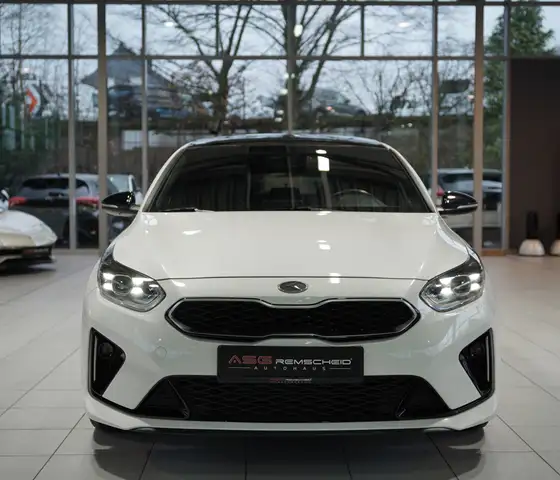 Kia Unknown Model view 3