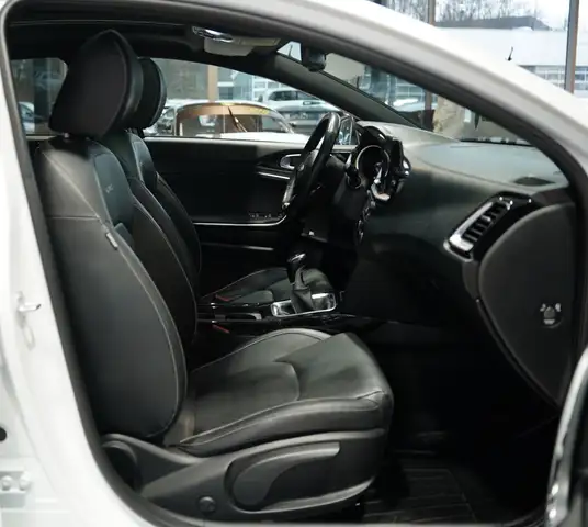 Kia Unknown Model view 14