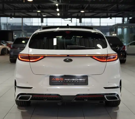 Kia Unknown Model view 8