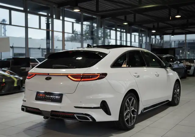 Kia Unknown Model view 7