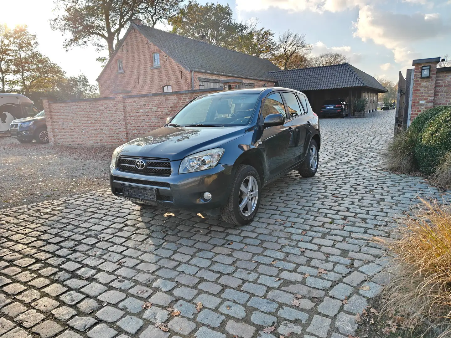 Toyota RAV 4 RAV 4 2.2 D-4D 4x4 Lichte vracht Gris - 1