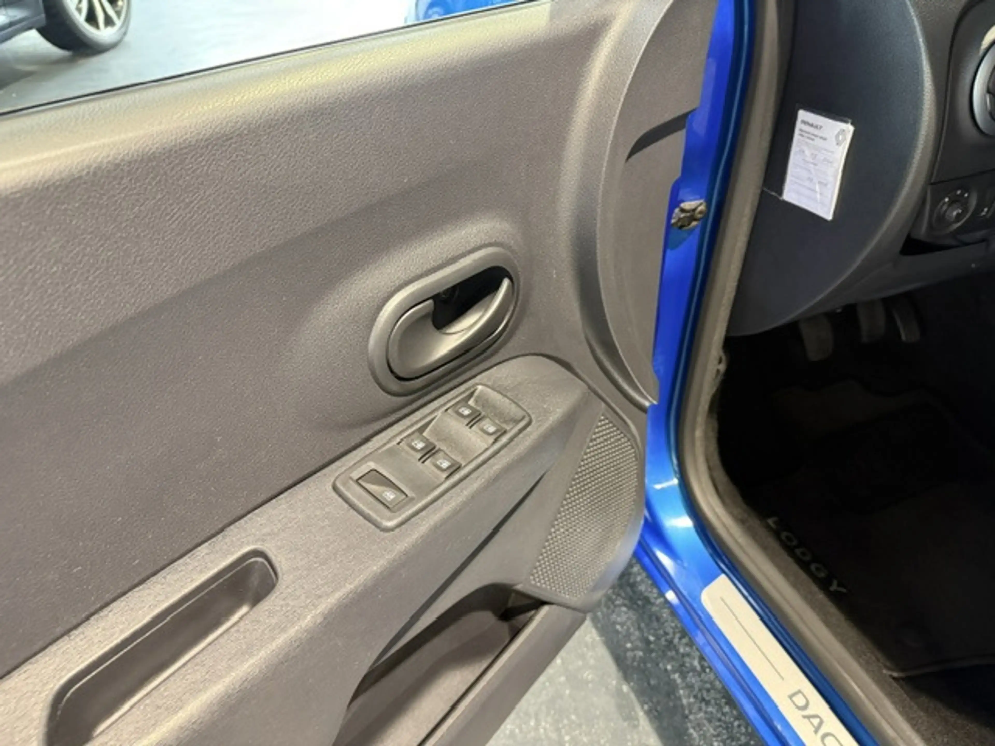 Dacia Lodgy 1.2 TCe Stepway 5p. Navi|Cruise|Trekhaak — photo 15