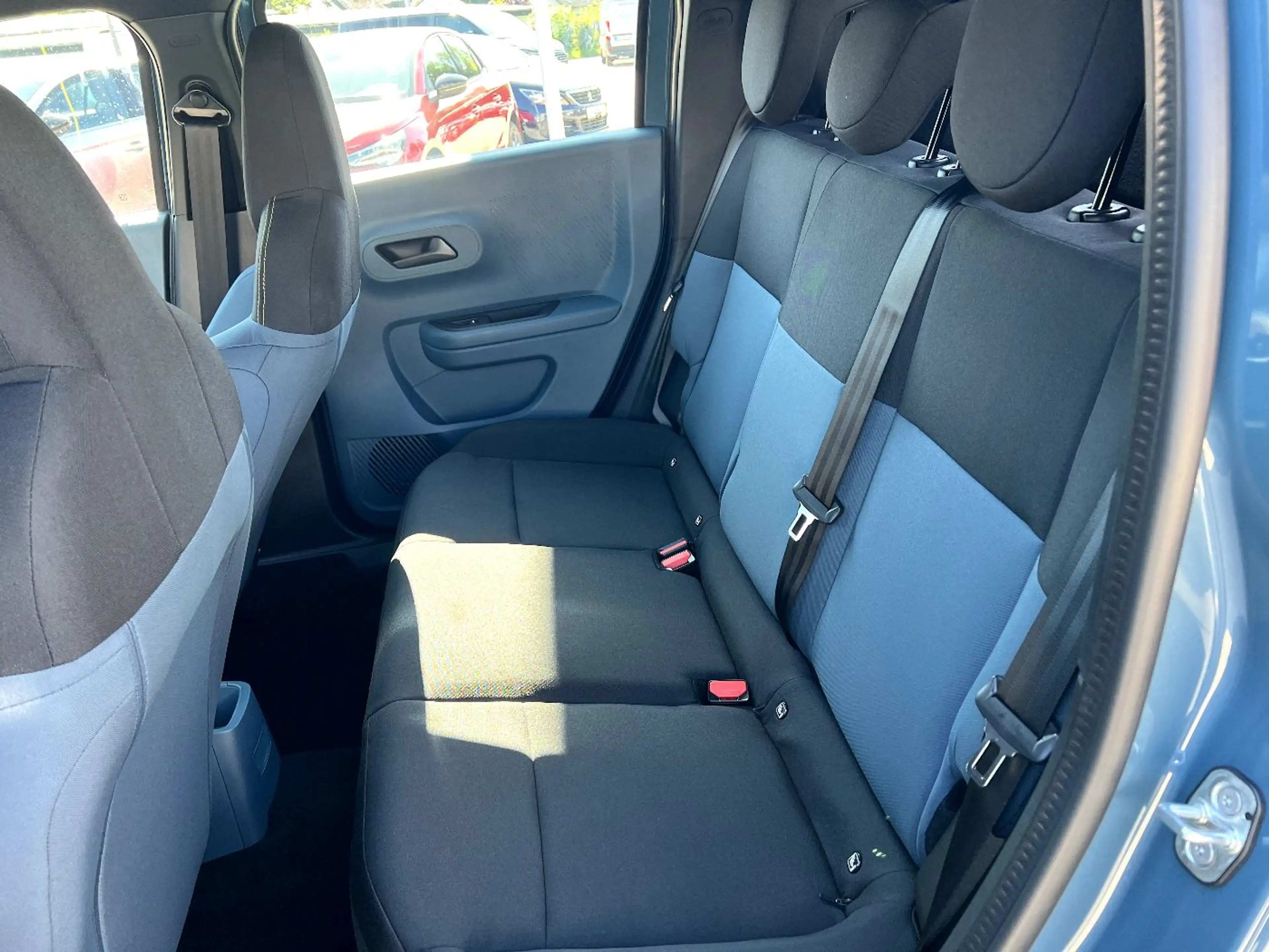 Fiat Grande Panda 1.2 Turbo Icon *LED PDC DAB+ Klima* — photo 13