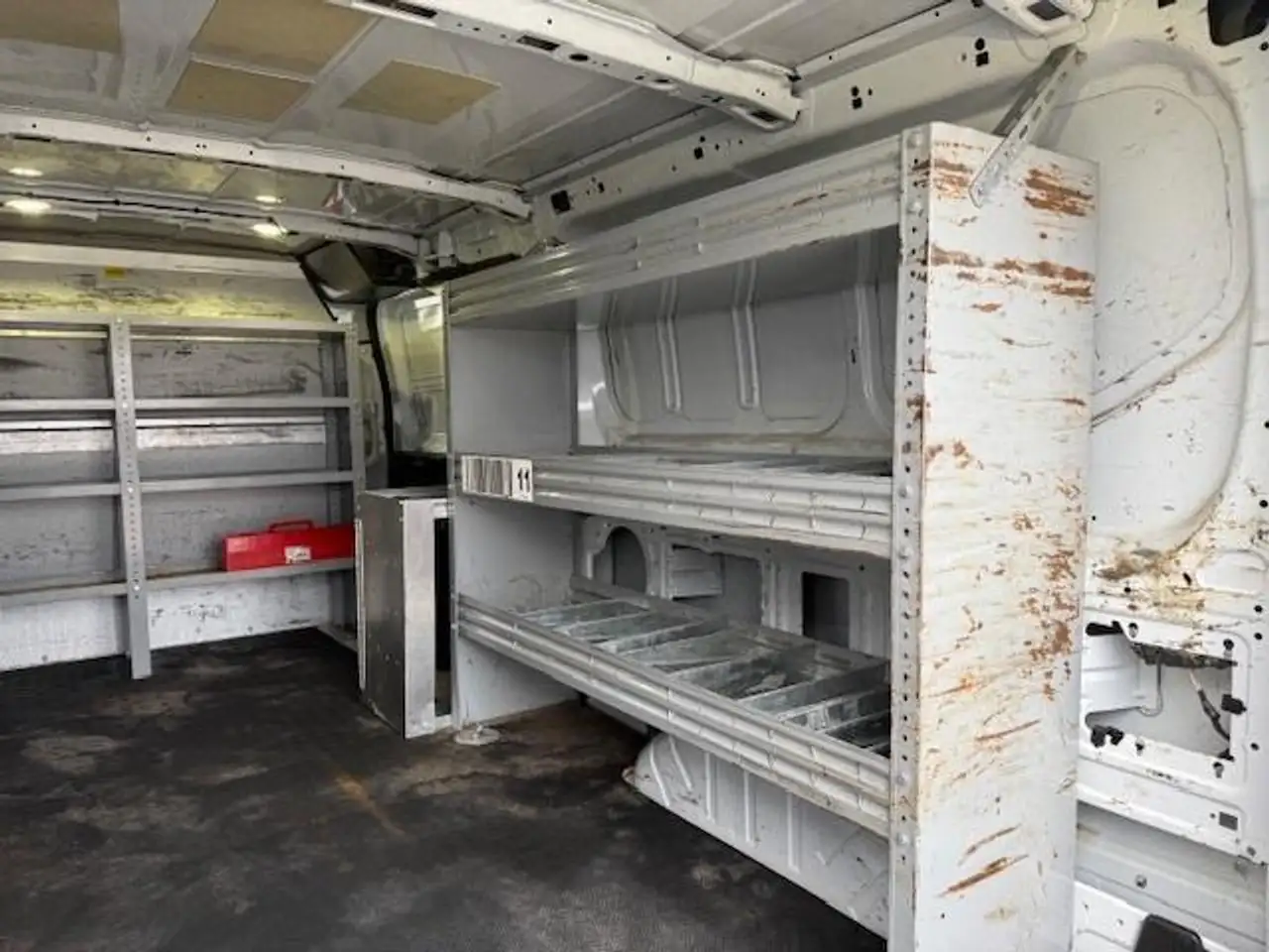 Ford Transit Cargo Van снимка Ford Transit Cargo Van