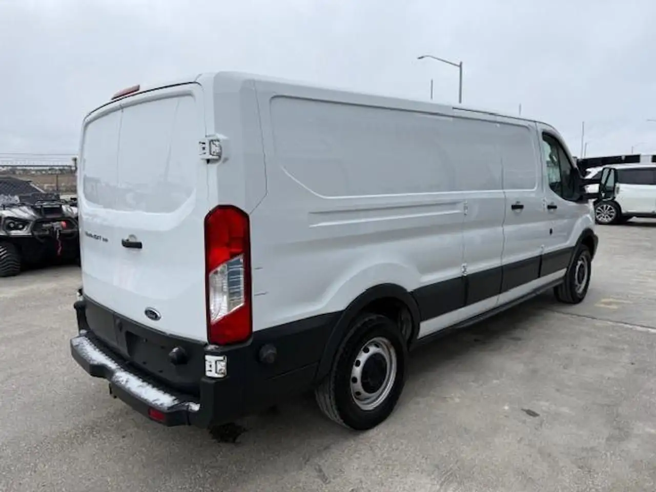 Ford Transit Cargo Van снимка Ford Transit Cargo Van