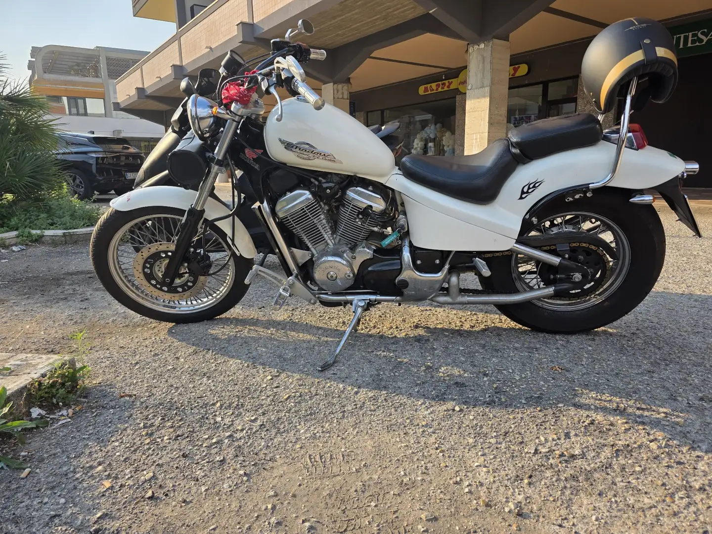 Honda Shadow 600 Bianco - 1