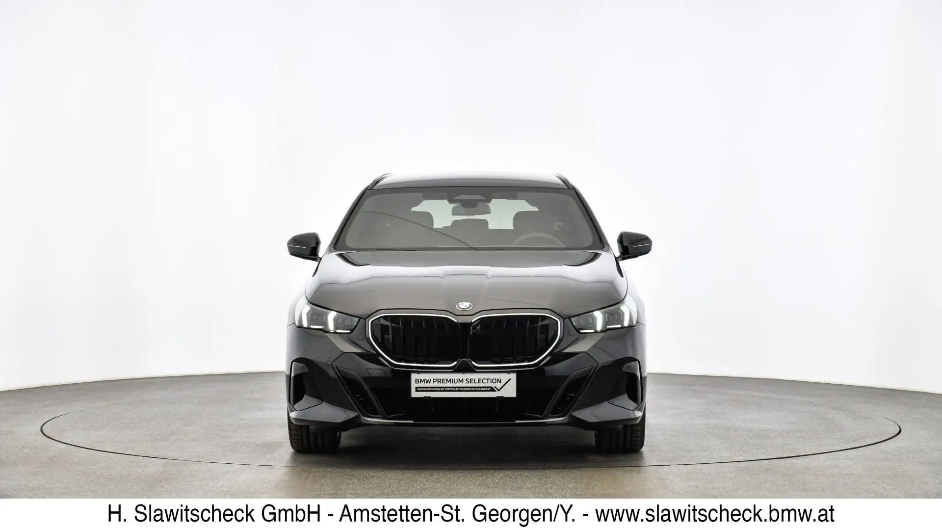 BMW 540 d xDrive G61 Schwarz - 2