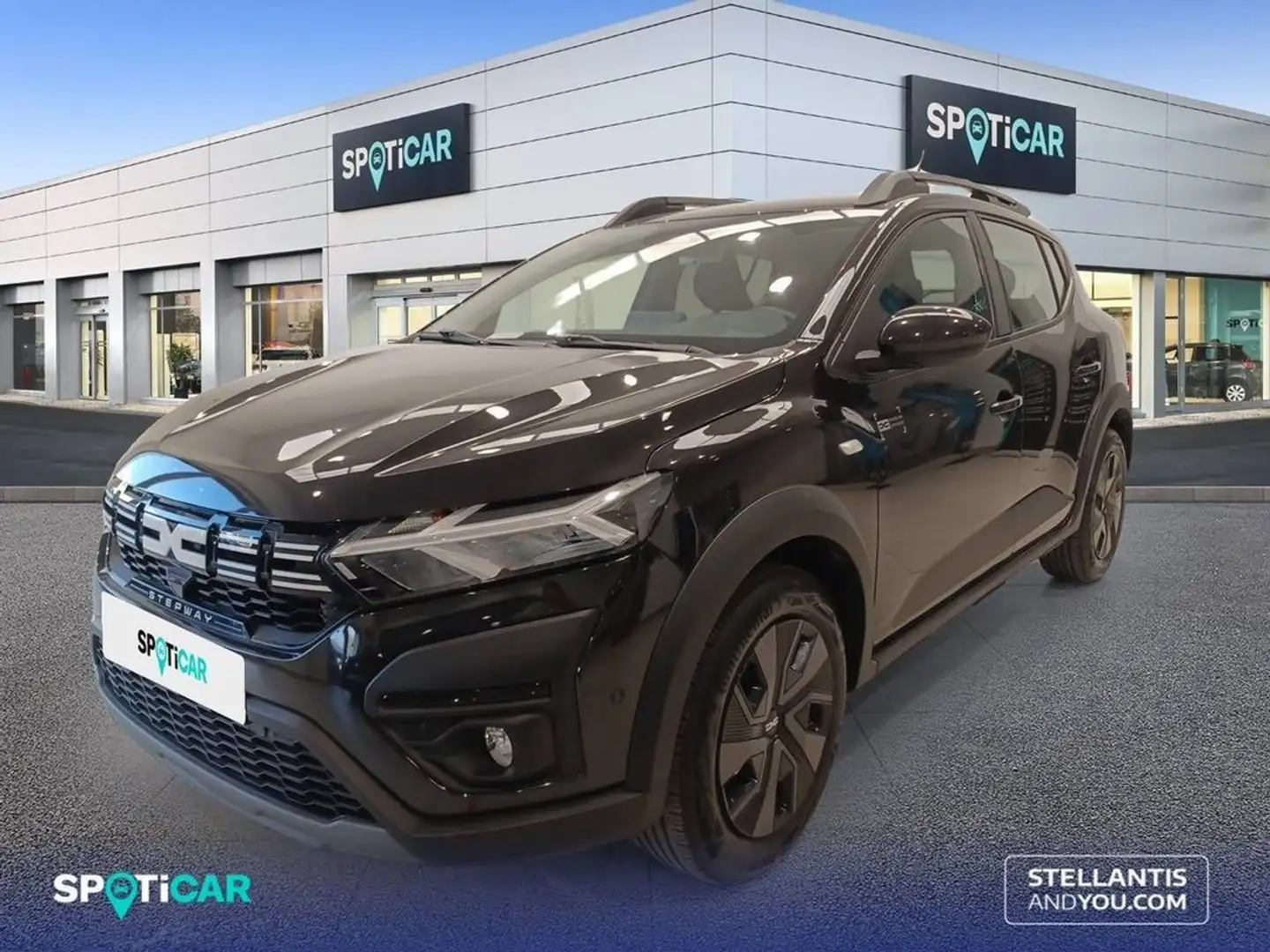 Dacia Sandero Stepway TCe Expresion 67kW Schwarz - 1