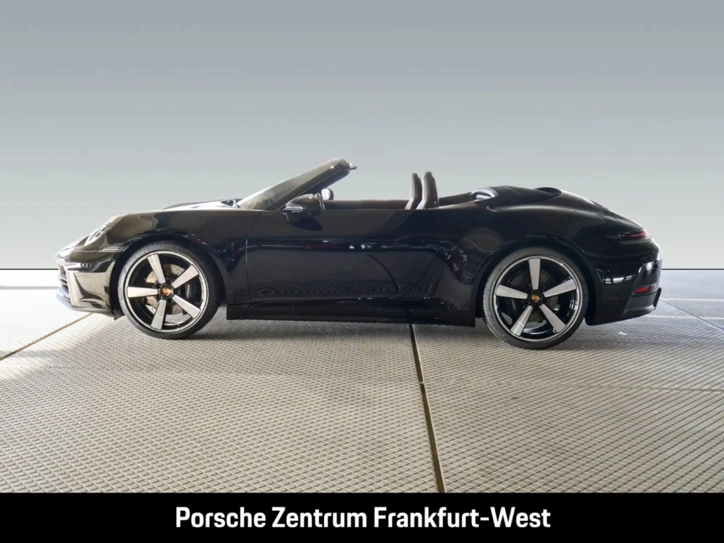 Porsche 992 911 Carrera Cabrio BOSE Sportabgas InnoDrive Noir - 2