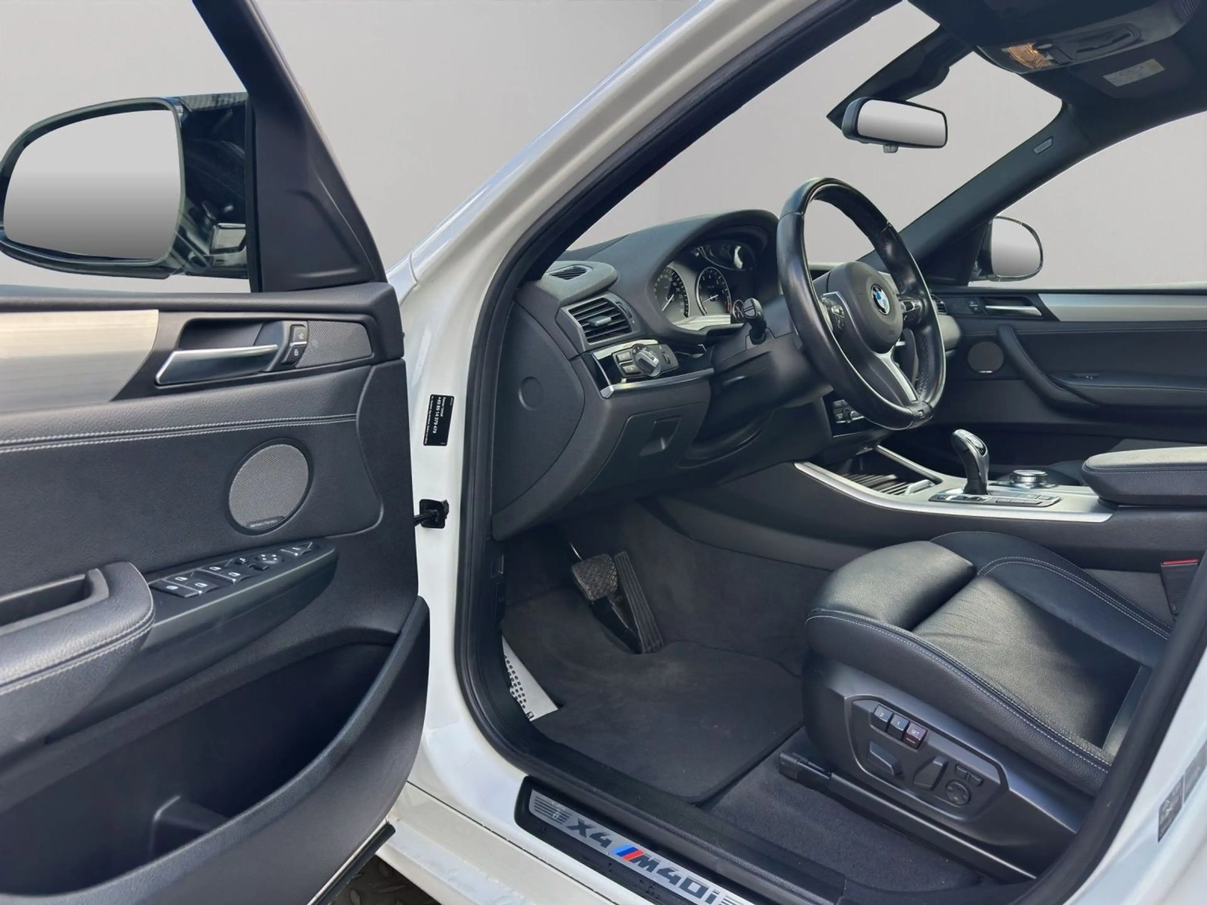 BMW X4 M40 i  Leder schwarz  Innovations-Paket  LED — photo 10