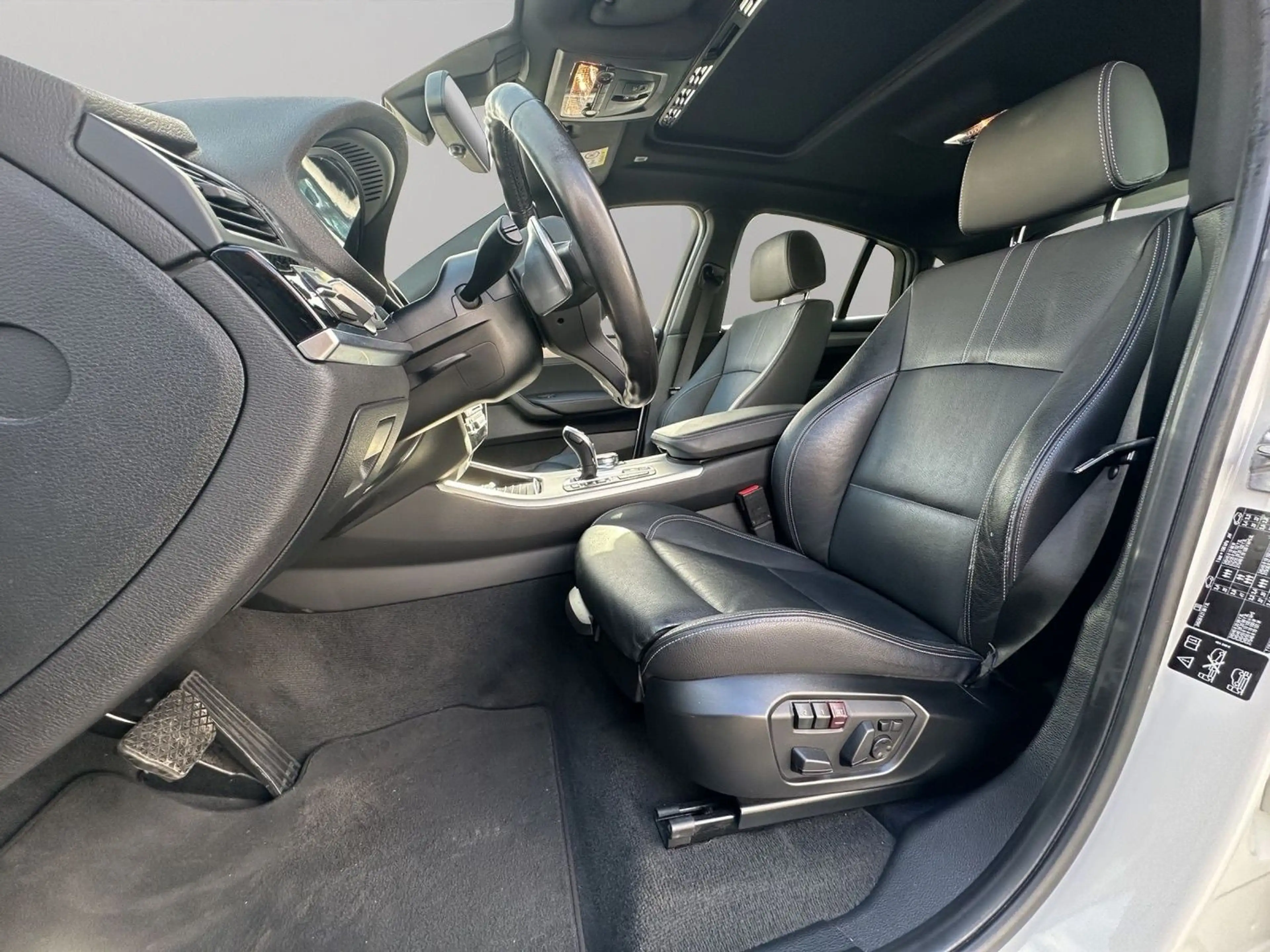 BMW X4 M40 i  Leder schwarz  Innovations-Paket  LED — photo 11