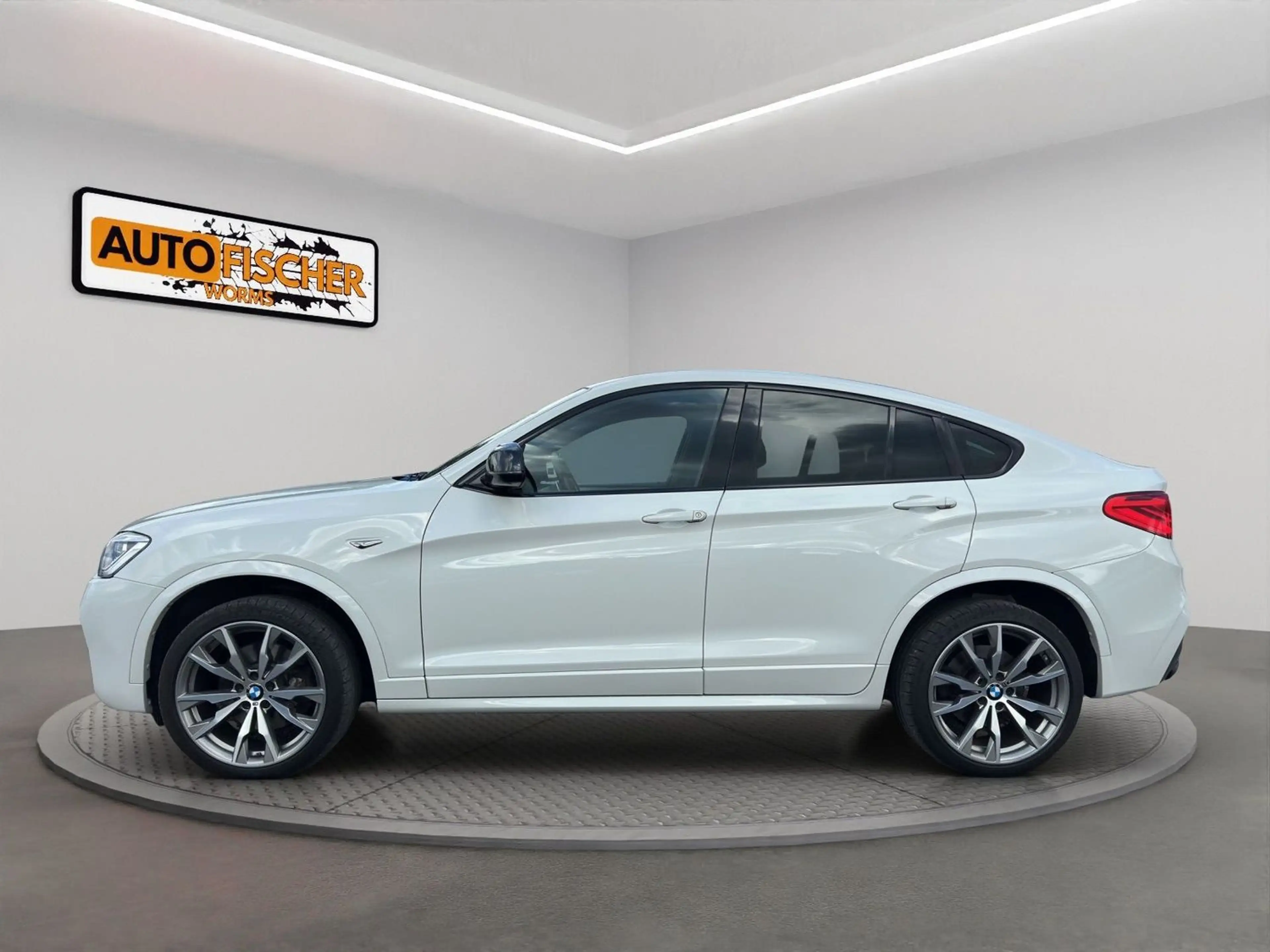 BMW X4 M40 i  Leder schwarz  Innovations-Paket  LED — photo 4