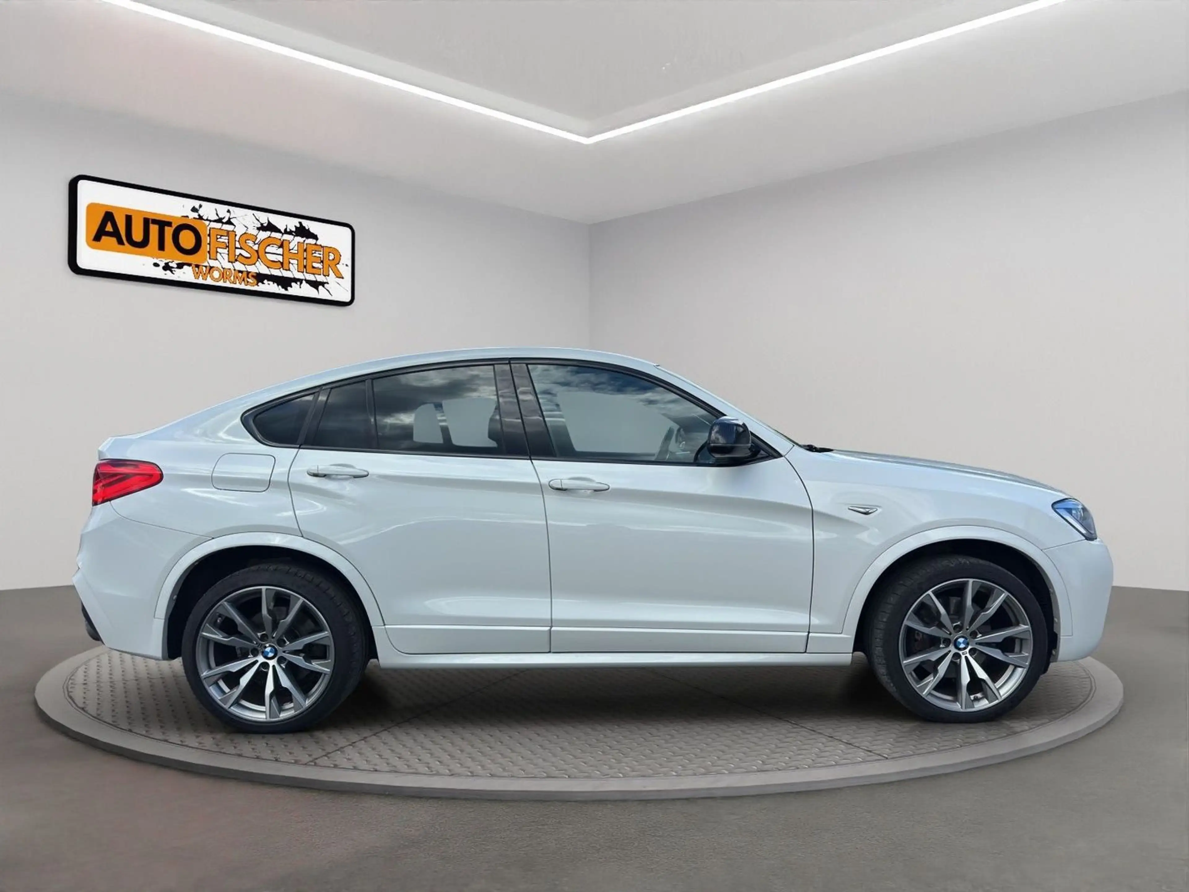 BMW X4 M40 i  Leder schwarz  Innovations-Paket  LED — photo 8