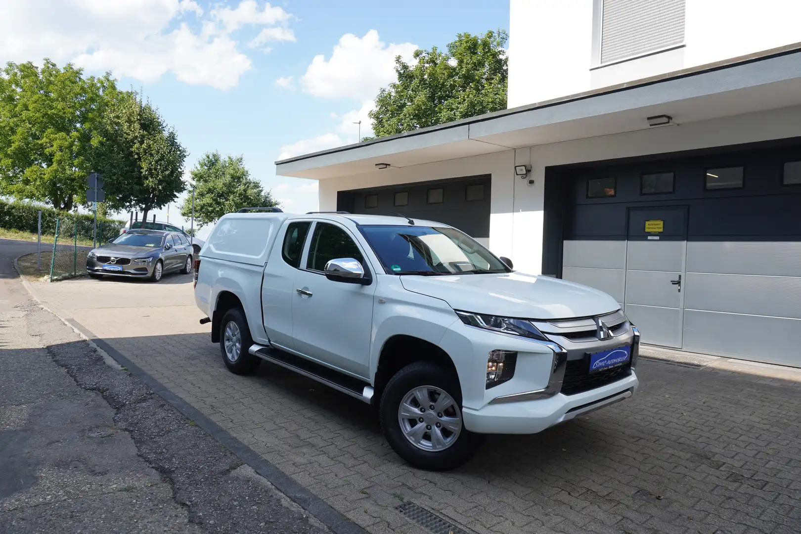 Mitsubishi L200 2.2 DI-D Club Cab 4WD KLIMA+ALU+AHK+6Gang+1.Hand Blanco - 1