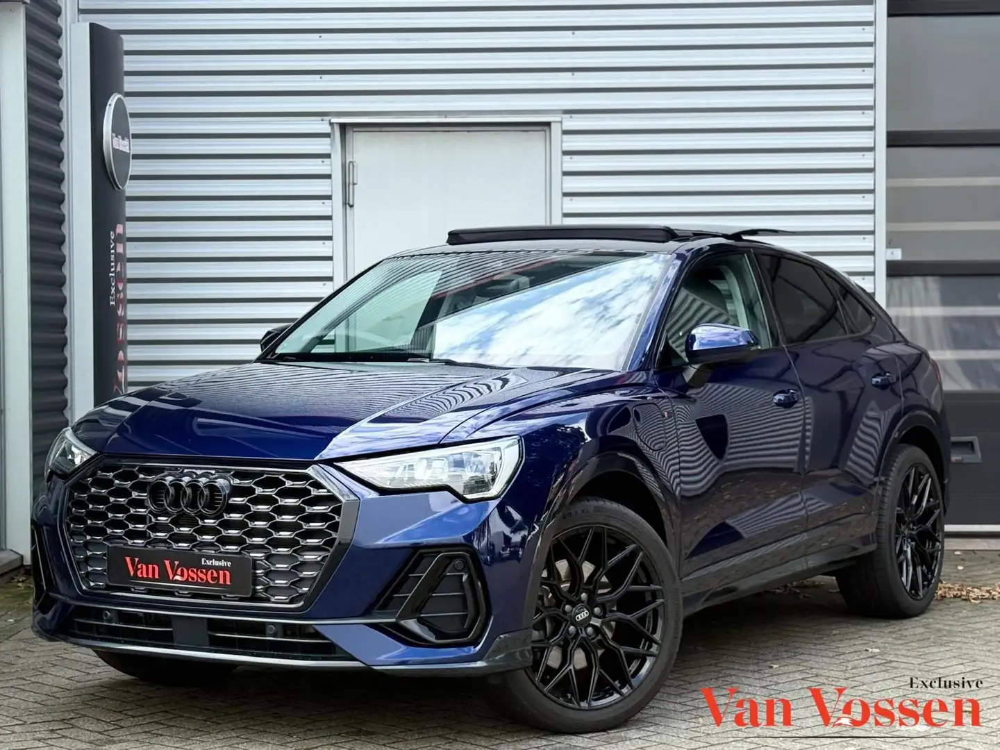 Audi Q3 Sportback 45 TFSI e S-Line 245PK|Pano|Trekhaak|Key Blau - 1