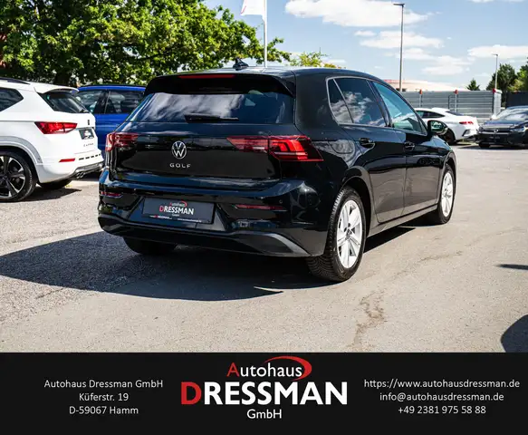 Volkswagen Golf view 4